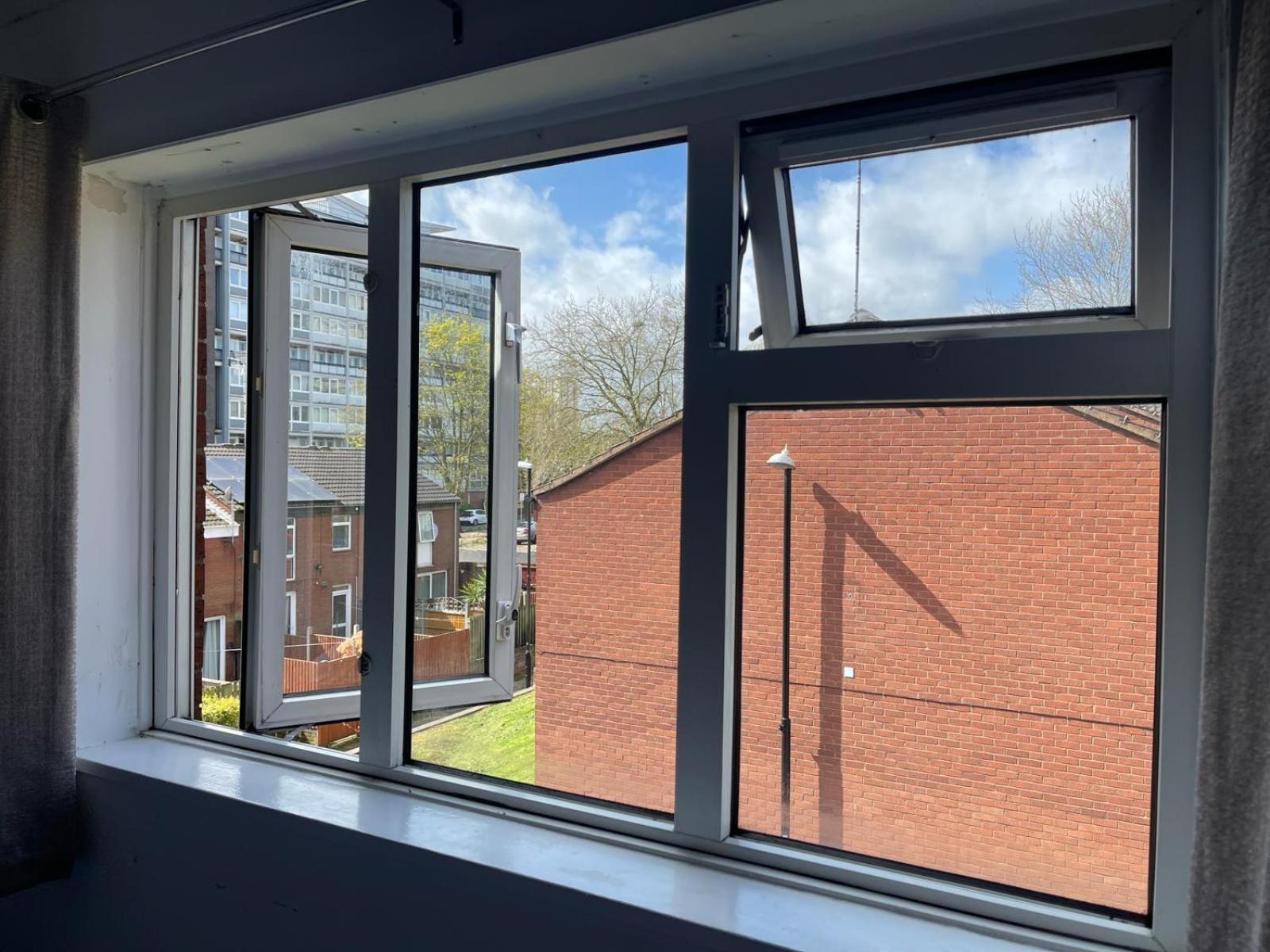 Homestays-Close To Coventry City And University I Free Parking I Wi-Fi Exterior photo
