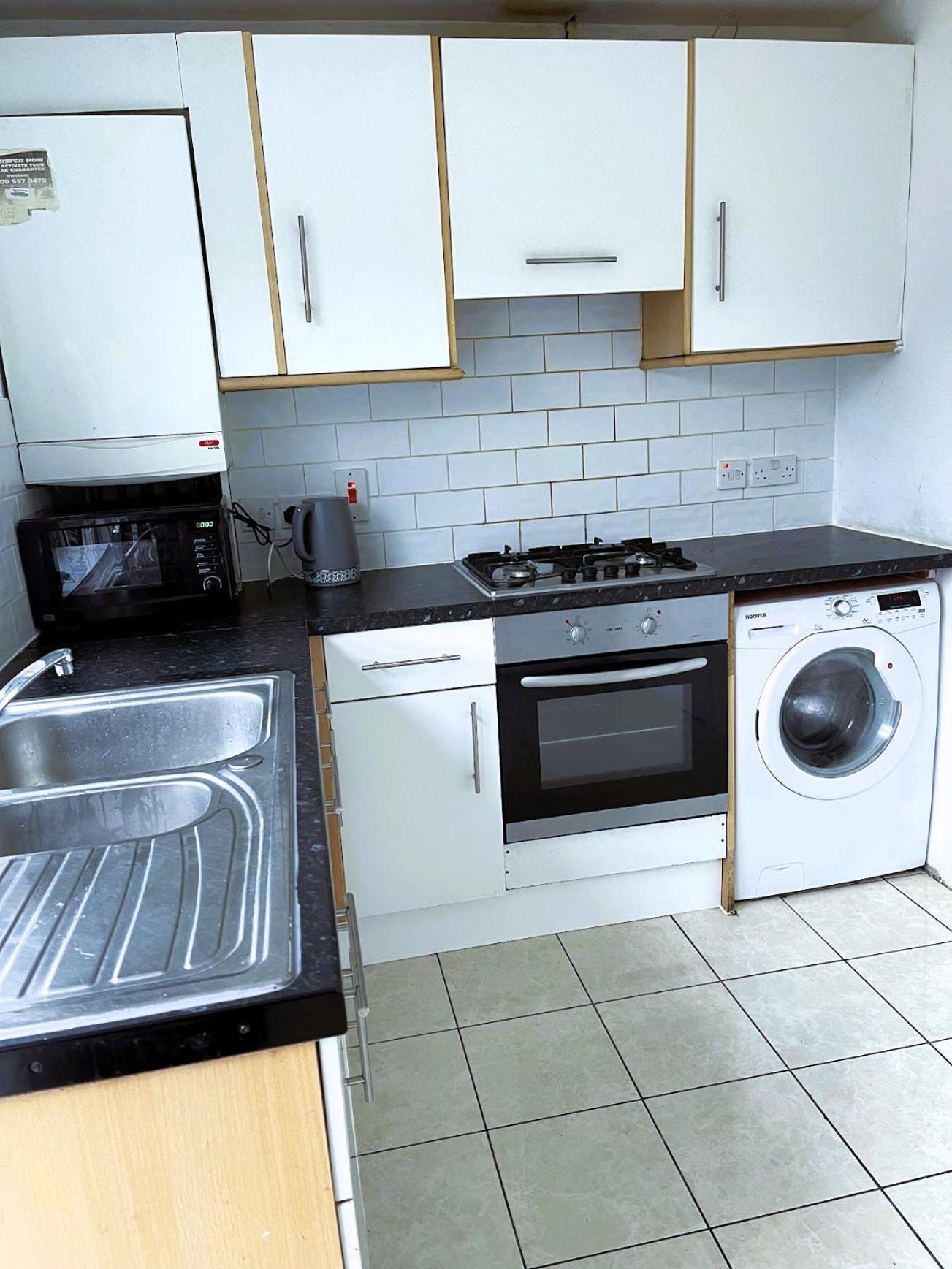 Homestays-Close To Coventry City And University I Free Parking I Wi-Fi Exterior photo